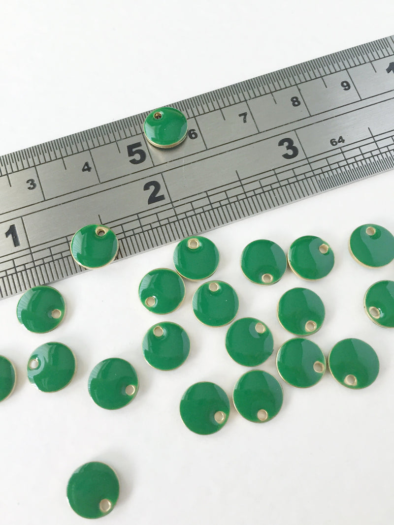 8 x Green Enamelled Round Sequins, 8mm (0331)