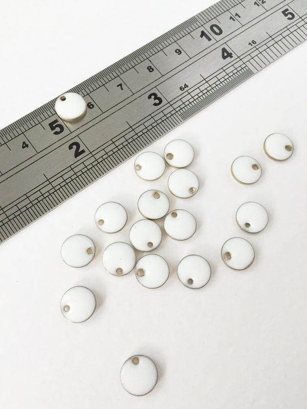 8 x White Enamelled Brass Sequins, 8mm (0333)