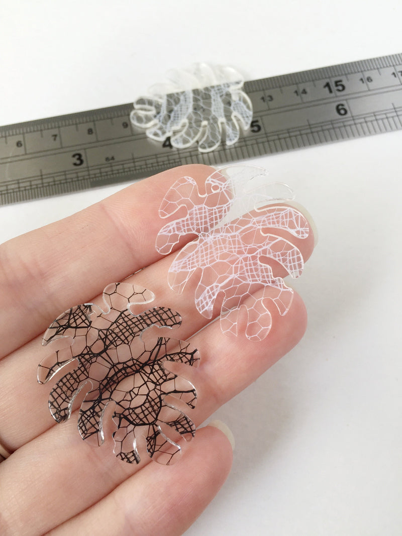 2 x Resin Monstera Leaf Pendants with Built-in Lace Detail, 35x30mm