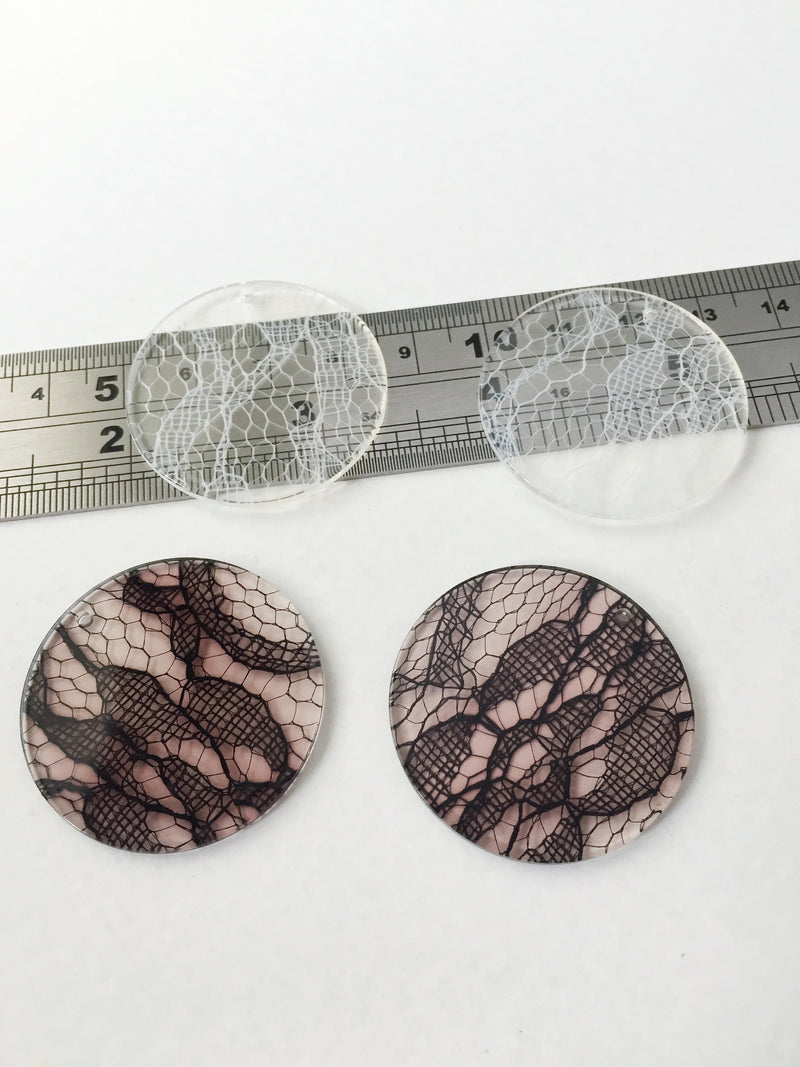 2 x Round Resin Pendants with Built-in Lace Detail, 35mm