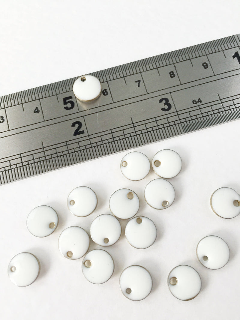 8 x White Enamelled Brass Sequins, 8mm (0333)