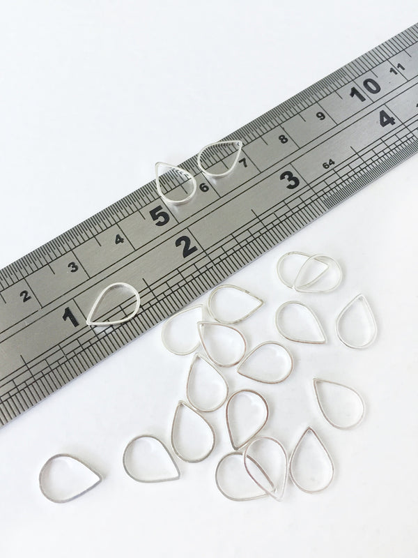 10 x Silver Plated Teardrop Connectors, 11x8mm (0722)