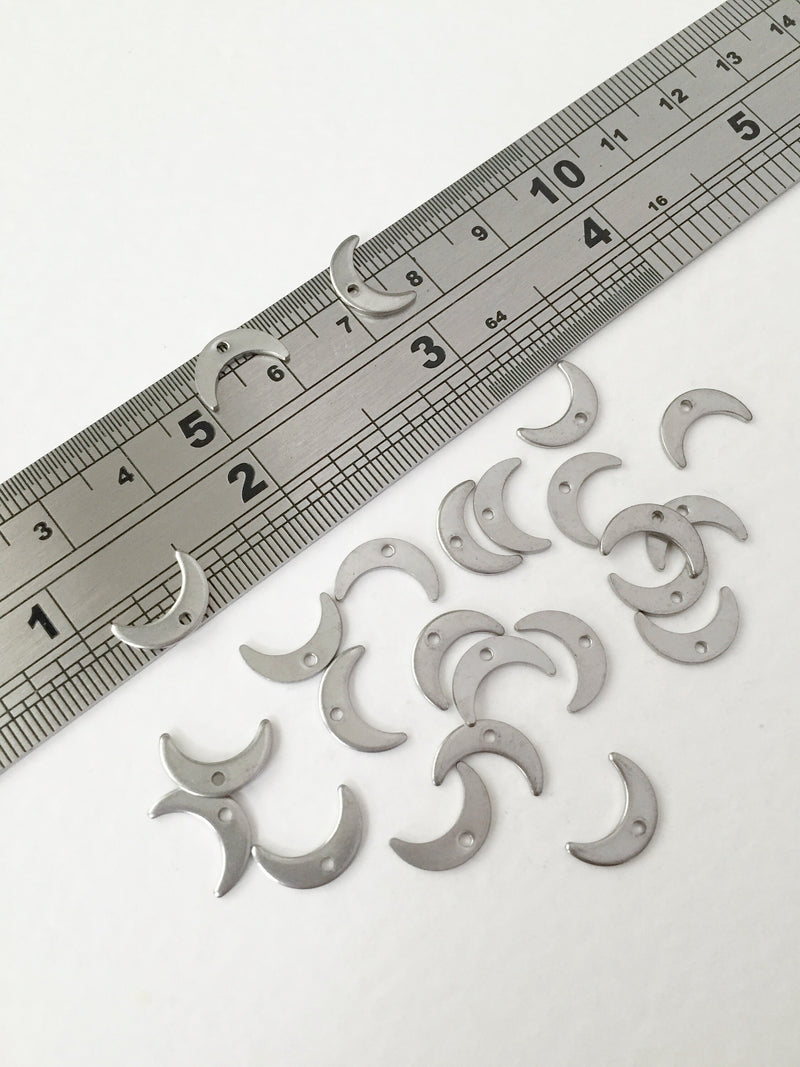 10 x Stainless Steel Crescent Moon Charms, 11mm (0322)