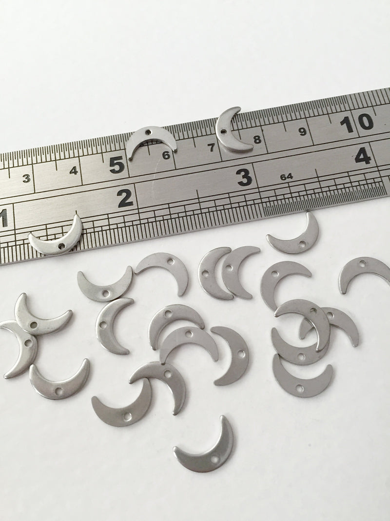 10 x Stainless Steel Crescent Moon Charms, 11mm (0322)