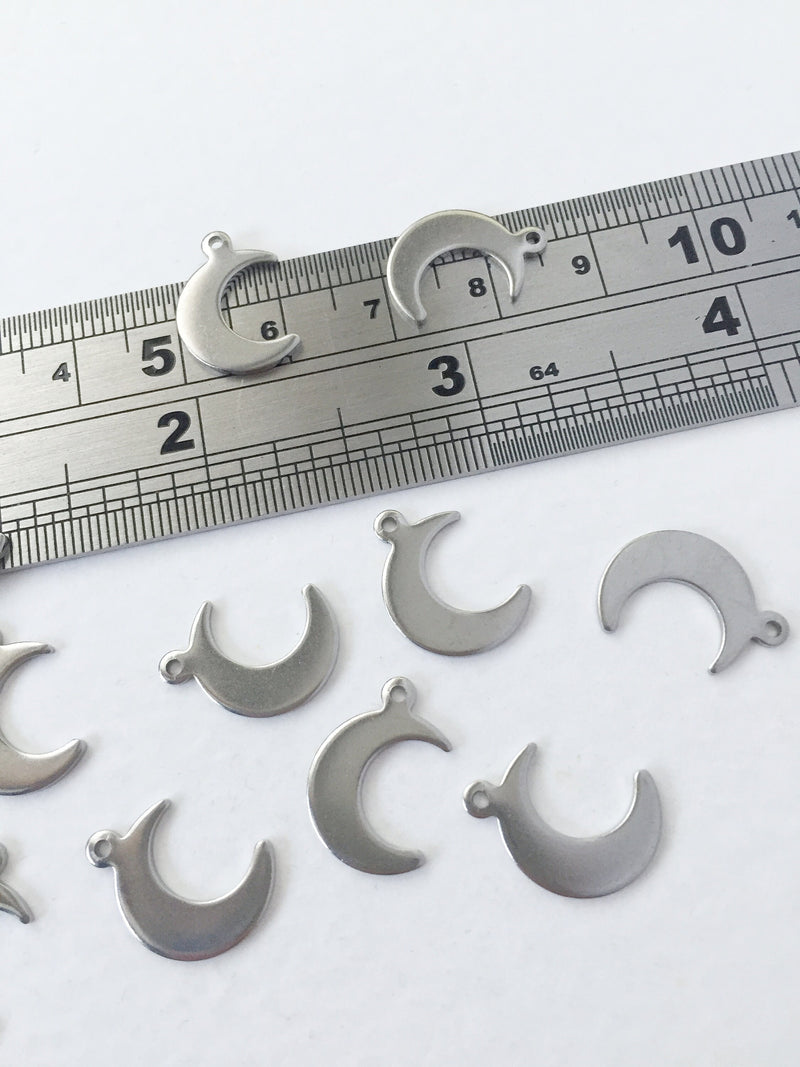 12 x Stainless Steel Crescent Moon Charms, 16x11mm (0437)