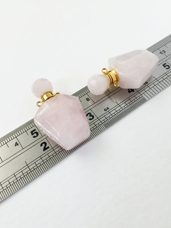 1 x Rose Quartz Perfume Bottle Pendant, 38x24mm Gemstone Essential Oil Bottle (0403)