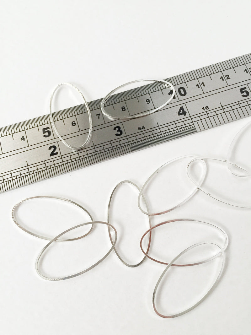 12 x Silver Plated Open Oval Connectors, 30x16mm (0922)