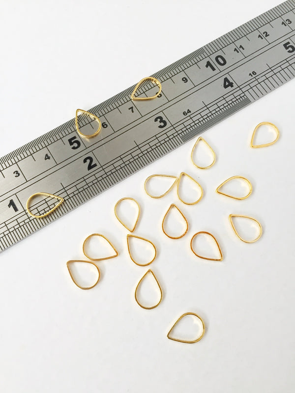 10 x Gold Plated Teardrop Connectors, 11x8mm Drop Linking Rings (0914)