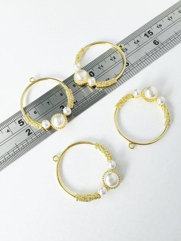 2 x Gold Plated Pearl Hoop Pendants, 41x35mm (0867)