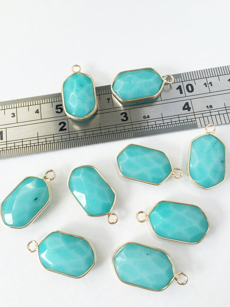 1 x Dyed Turquoise Faceted Jade Pendants, 25x14mm (0592)