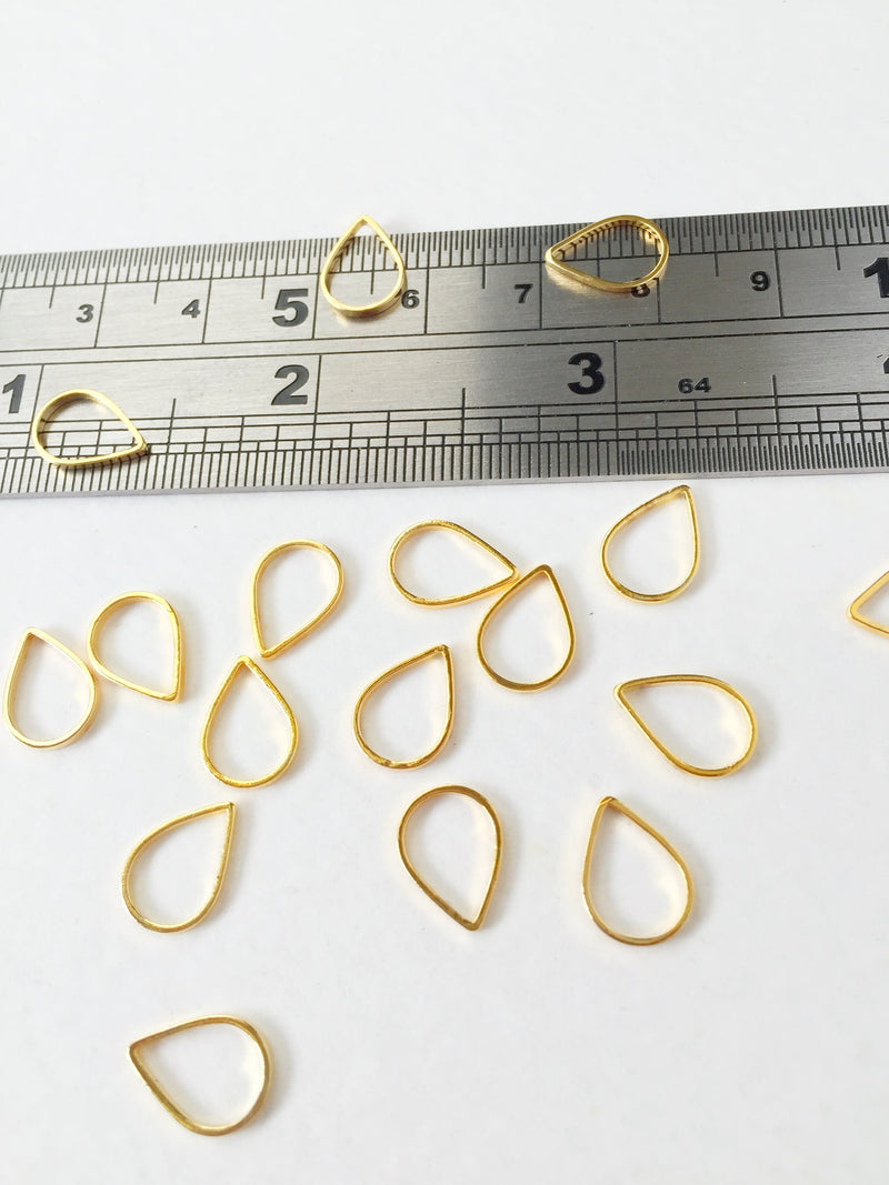 10 x Gold Plated Teardrop Connectors, 11x8mm Drop Linking Rings (0914)