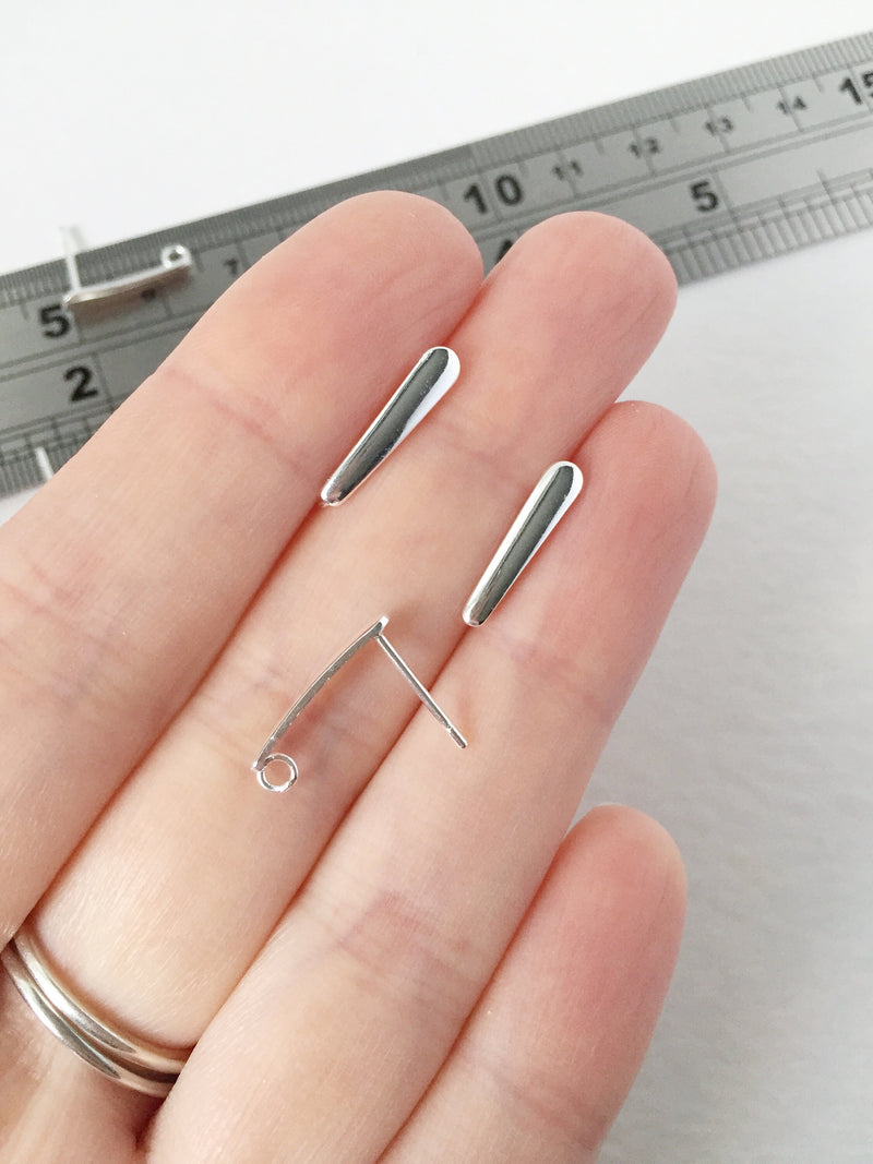 1 pair x Silver Plated Stainless Steel Bar Earring Studs with Loop (1040)