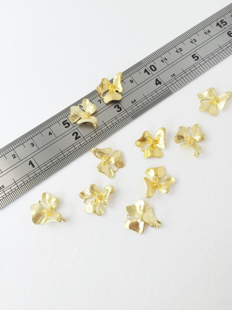 2 x Gold Tone Orchid Flower Connectors, 17x15mm (1460)