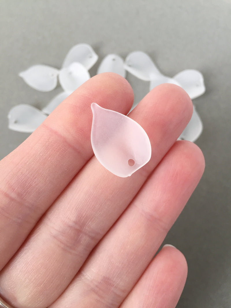 40 x Frosted White Acrylic Lucite Leaf Charms, 21x14mm