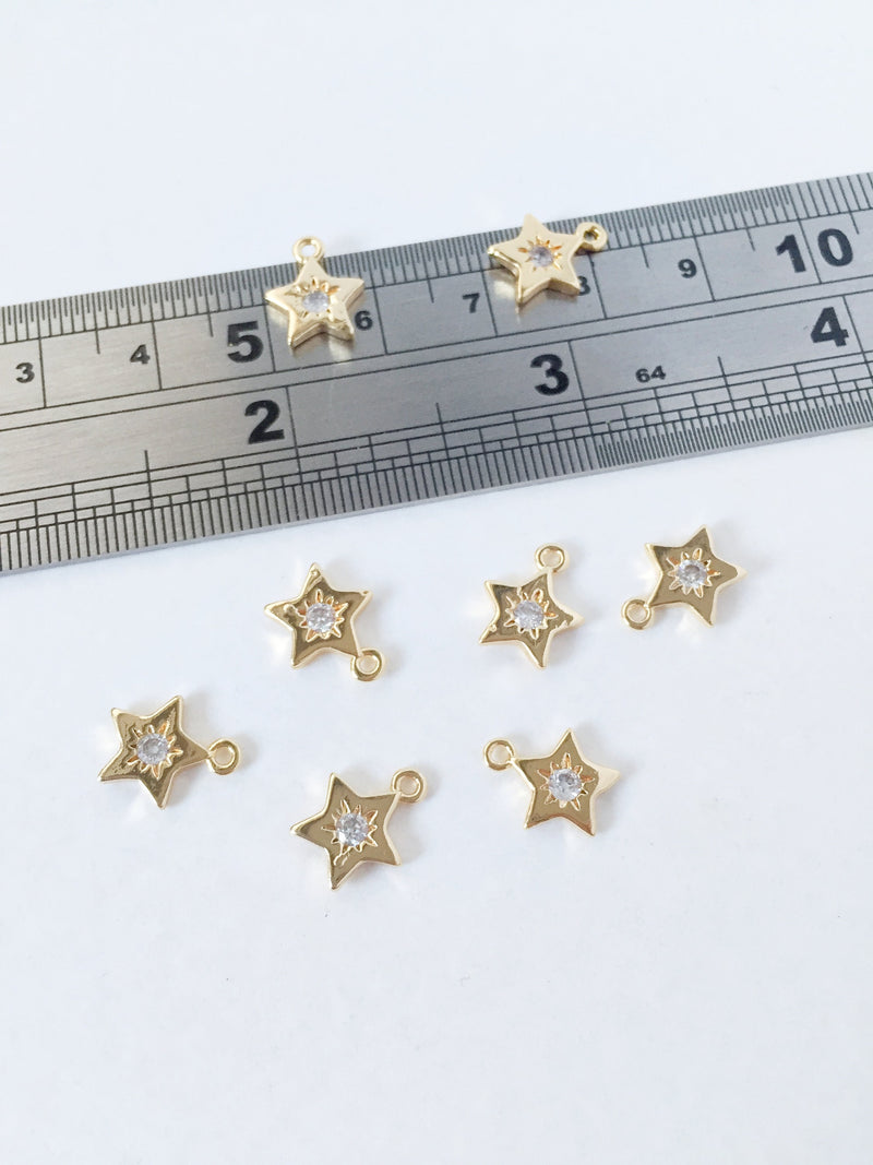 1 x Tiny 18K Gold Plated Star Pendant with Cubic Zirconia, 10x9mm (1041)