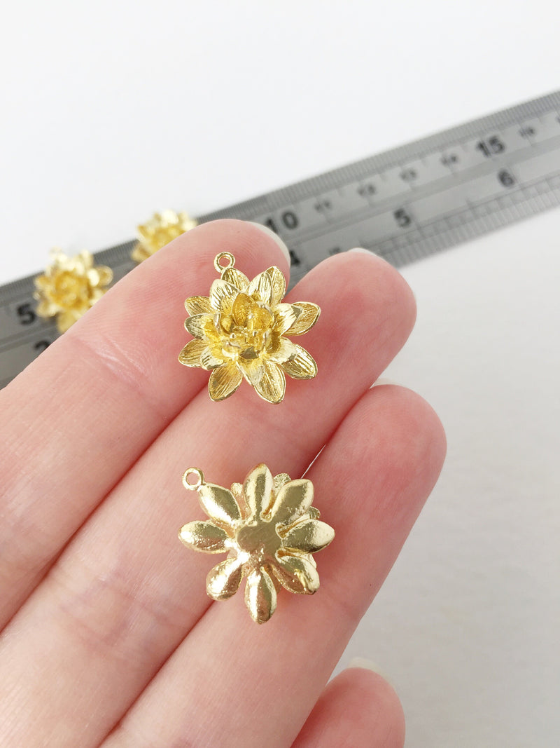 2 x 3D Chrysanthemum Flower Connectors, 18x16mm (1459)