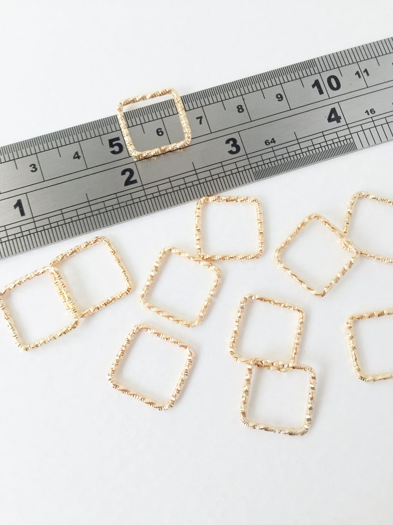 10 x Textured Champagne Gold Square Connectors, 15mm (0773)