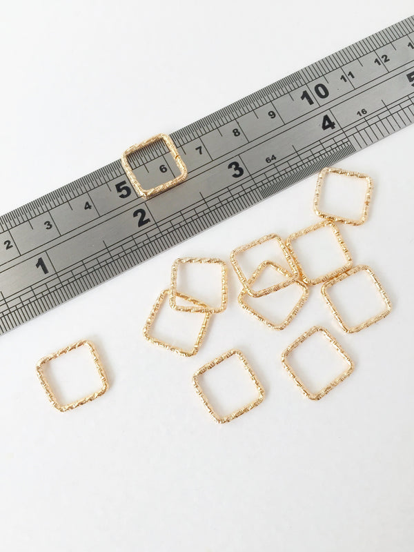 10 x Textured Champagne Gold Square Connectors, 13mm Linking Rings (0810CG)