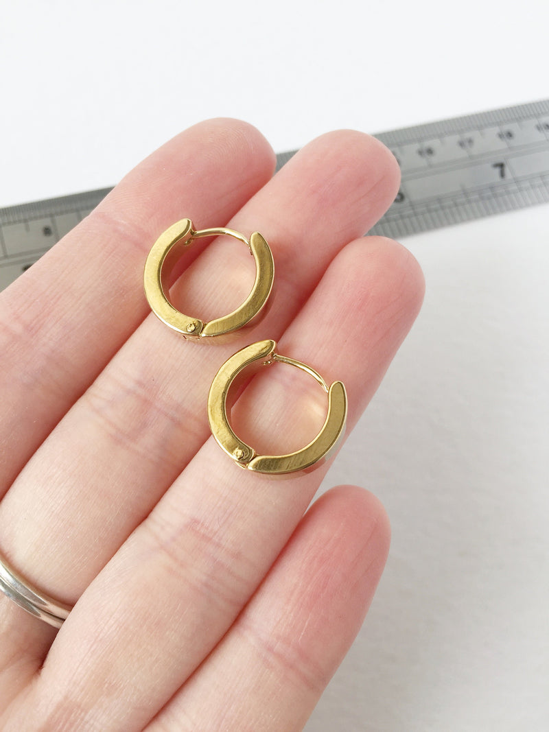 1 pair x Chunky Gold Plated Stainless Steel Earring Sleepers, 16x15mm (1512)