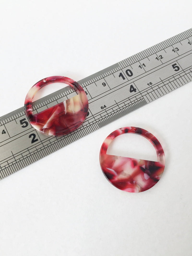 2 x Red Tortoiseshell Cut Out Round Pendants, 30mm (1536)