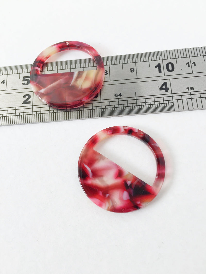 2 x Red Tortoiseshell Cut Out Round Pendants, 30mm (1536)