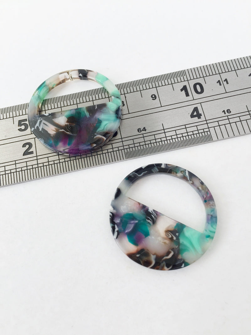 2 x Multicolour Tortoiseshell Cut Out Round Pendants, 30mm (1548)