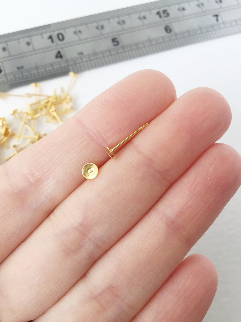 25 pairs x Gold Flat Pad Earring Studs, 4x12mm (1096)