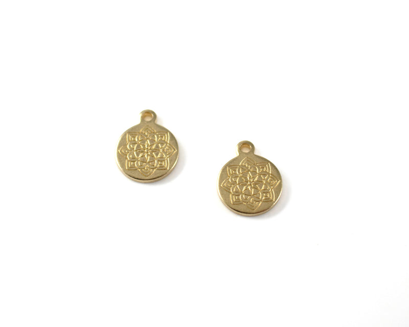 6 x Raw Brass Round Mandala Embossed Pendants, 12x10mm (C0262)