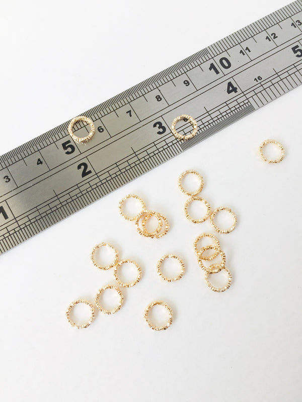 50 x Textured Champagne Gold Round Linking Rings, 8mm (1703G)