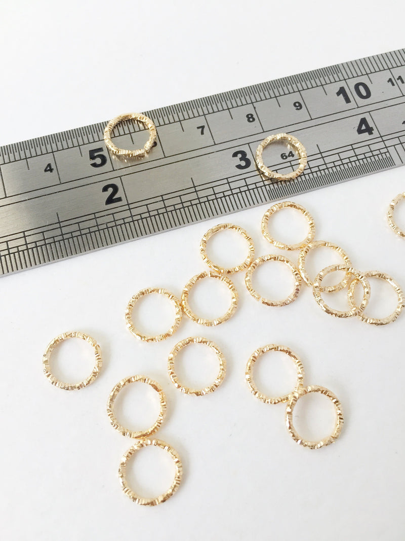 40 x Textured Gold Hoop Connectors, 10mm (1707G)