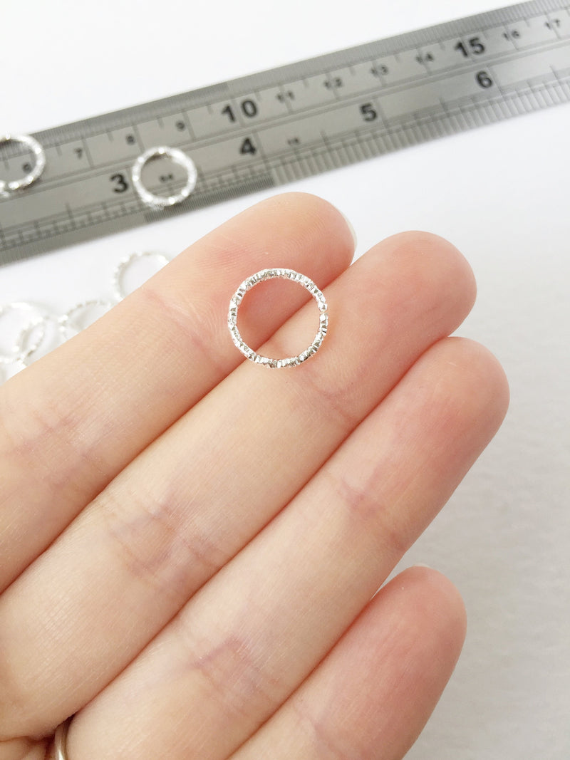 40 x Textured Silver Plated Round Linking Rings, 12mm (1712S)