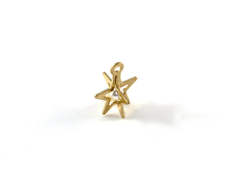 4 x Raw Brass 3D Star Pendants with Pearl, 12x10mm (C0438)