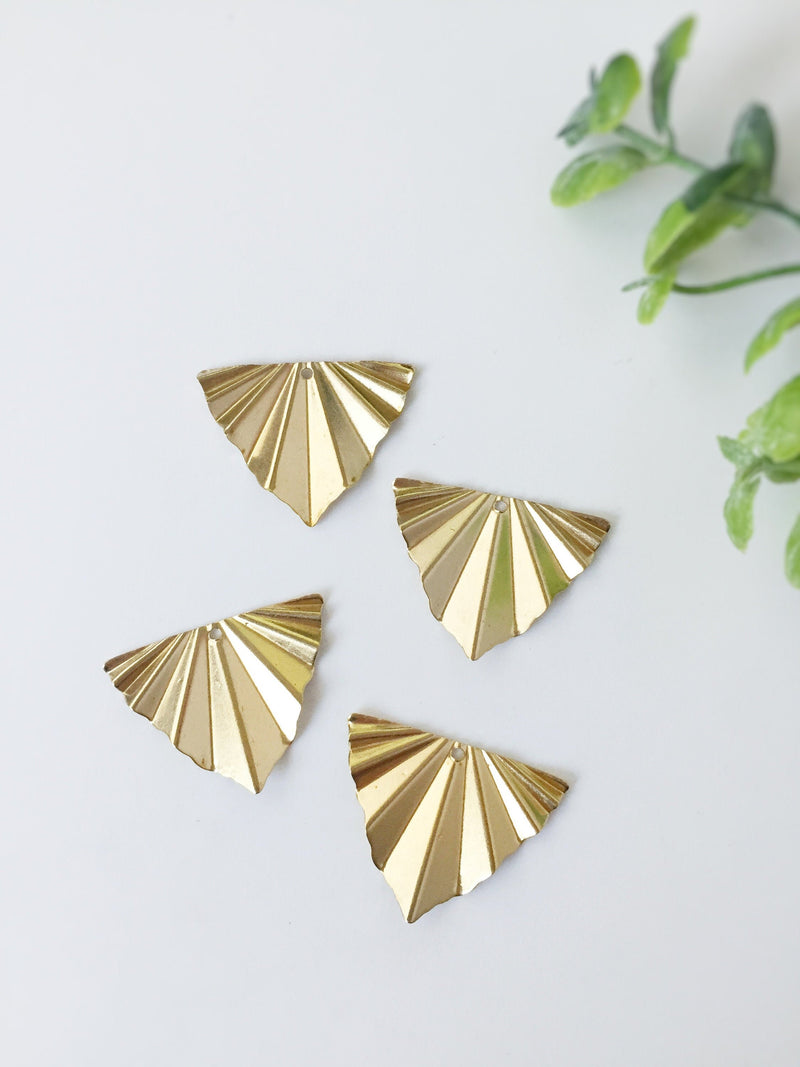 2 x Raw Brass Triangular Fan Pendants, 22x29mm (C0042)