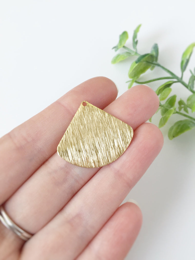 4 x Textured Raw Brass Fan Pendants, 29x27mm (C0033)