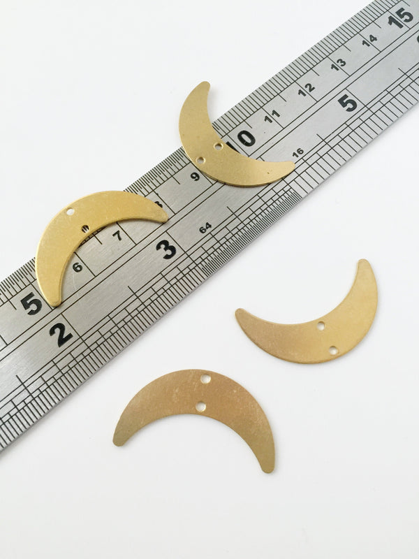 2 x Raw Brass Crescent Moon Connectors, 28.5x15.5mm (C0253)