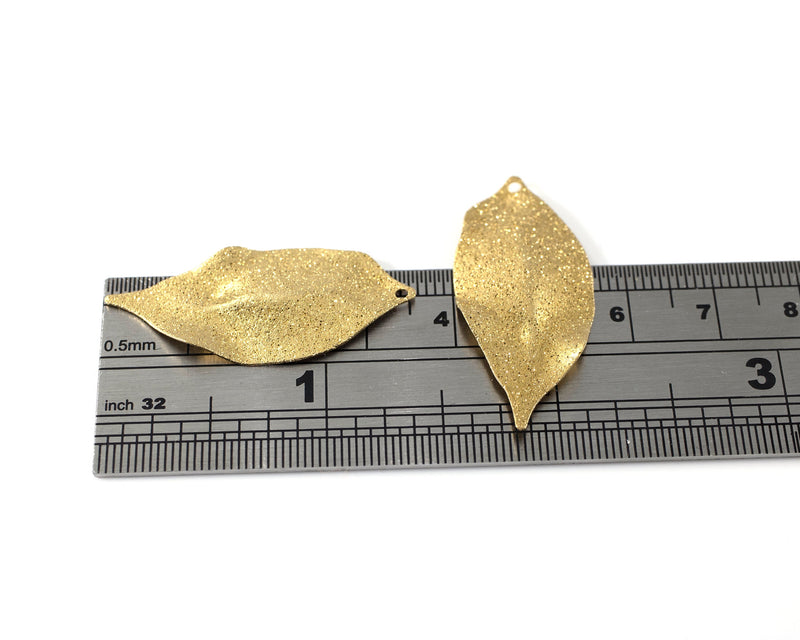 4 x Raw Brass Textured Wavy Leaf Shape Pendants, 35x17 mm (C0423)