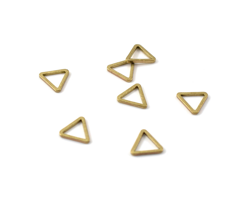 16 x Raw Brass Triangle Connectors, 8mm (C0298)