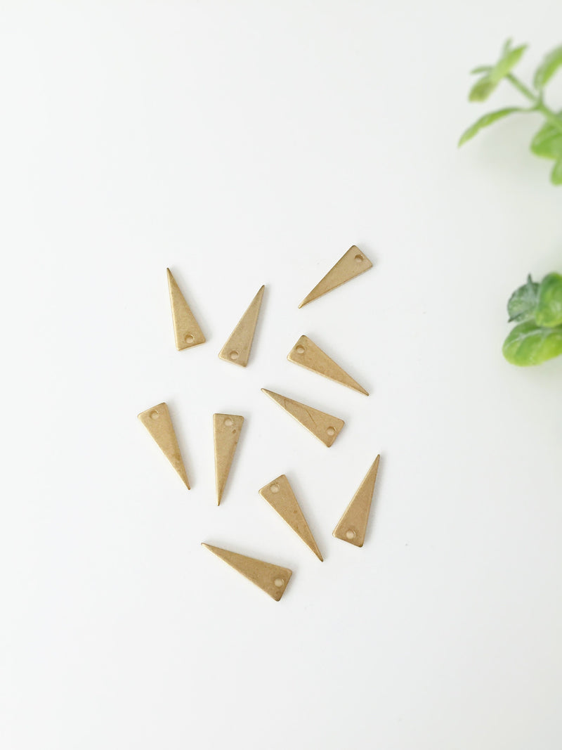 10 x Raw Brass Elongated Triangle Drops Charms, 17.5x6mm (C0144)