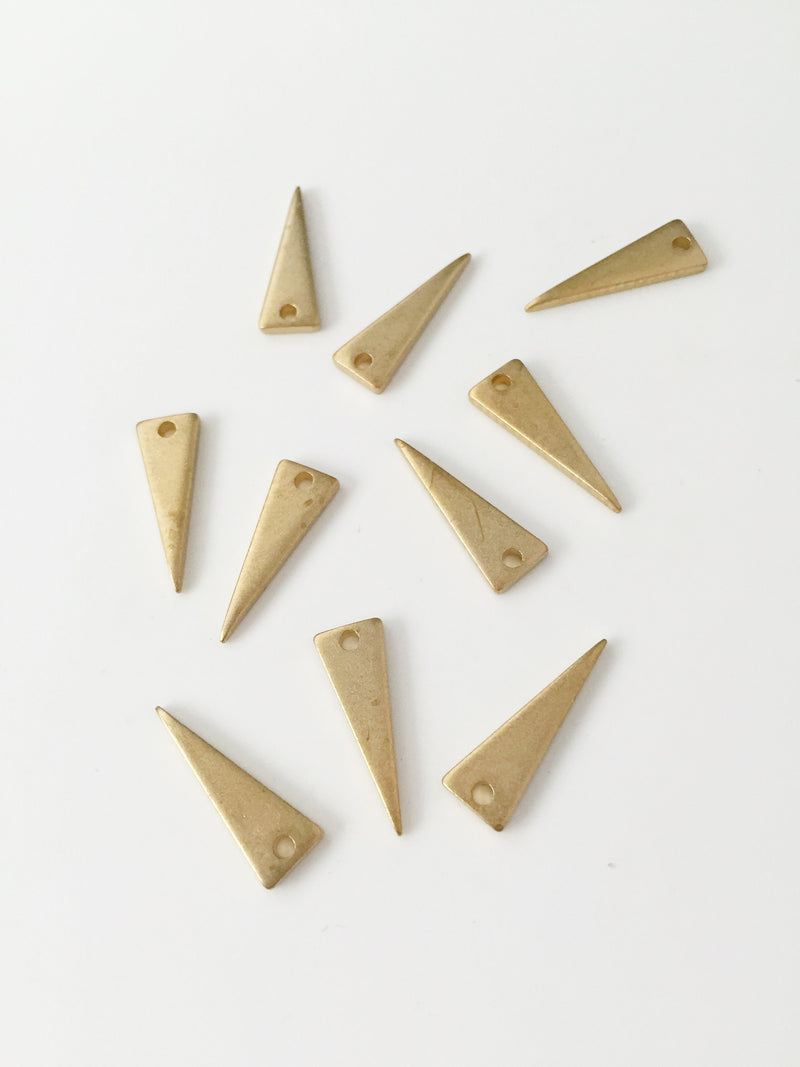 10 x Raw Brass Elongated Triangle Drops Charms, 17.5x6mm (C0144)