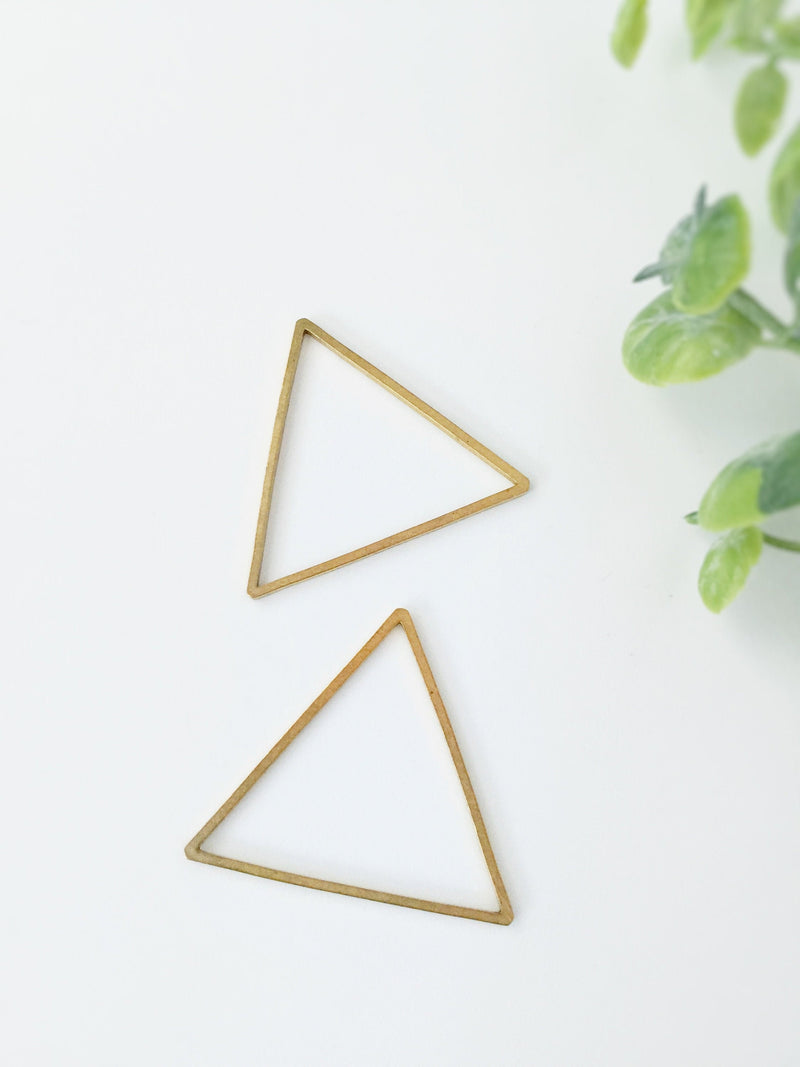 12 x Raw Brass Open Triangle Connectors 29mm (C0278)