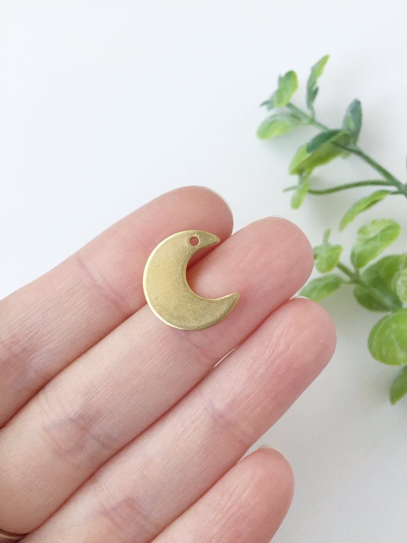 8 x Chunky Raw Brass Crescent Moon Charms, 16x14mm (C0054)