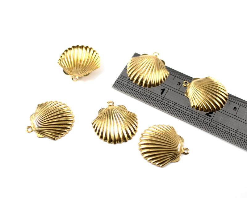 6 x Raw Brass Scallop Shell Charms, 24x22mm (C0364)