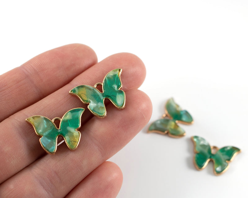 6 x Green Resin Butterfly Charms, 22x16mm (C0551)