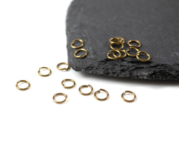 150 x Brass Jump Rings, 6x1mm (2751)