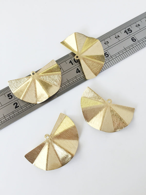 2 x Large Textured Brass Fan Pendants, 25x39mm (C0035)