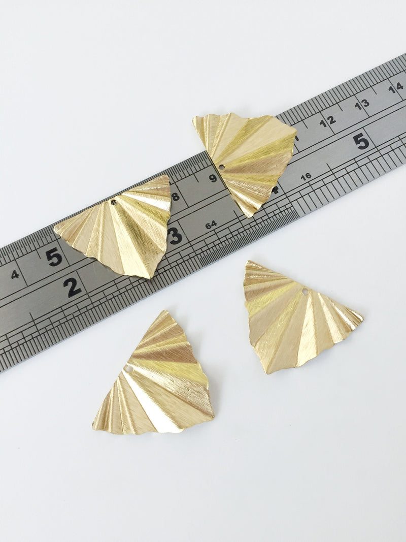 4 x Textured Raw Brass Triangular Fan Pendants, 22x29mm (C0044)