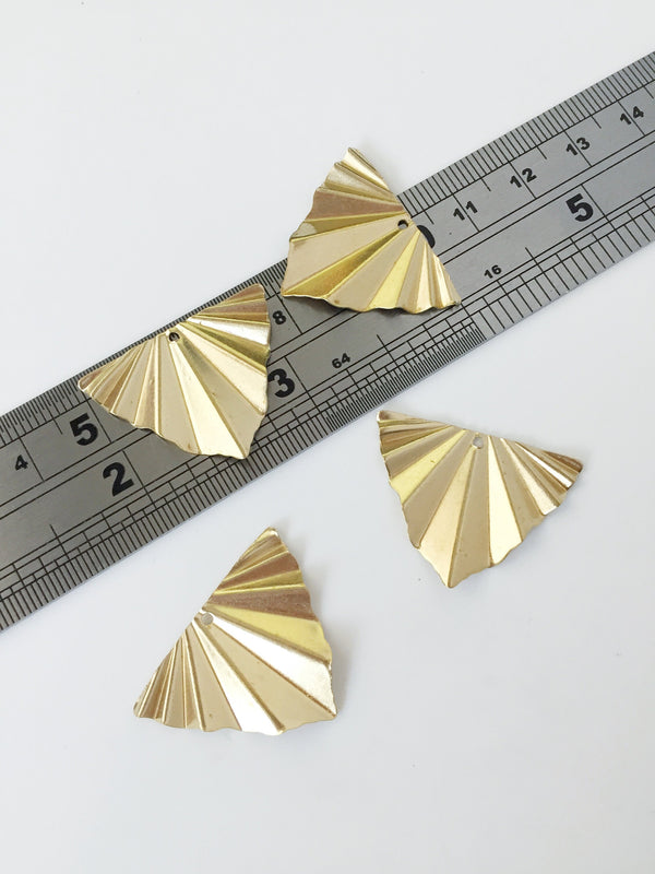 2 x Raw Brass Triangular Fan Pendants, 22x29mm (C0042)