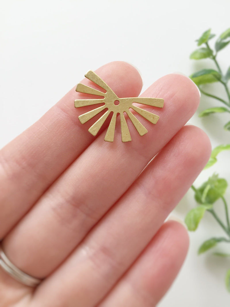 4 x Raw Brass Smooth Fan Charms, 25x17mm (C0605)