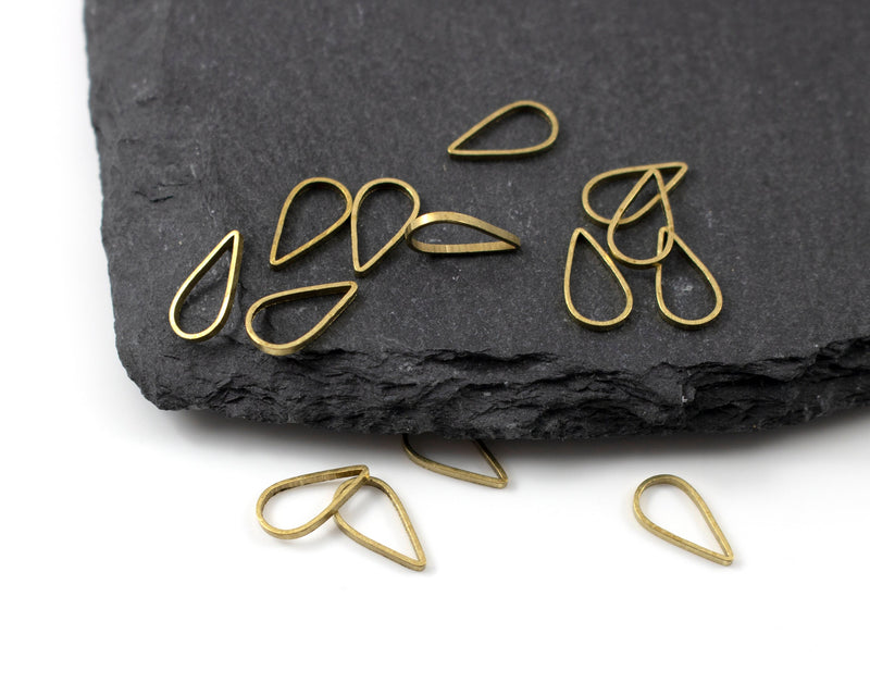 30 x Tiny Raw Brass Teardrop Connectors, 11x6mm (C0299)