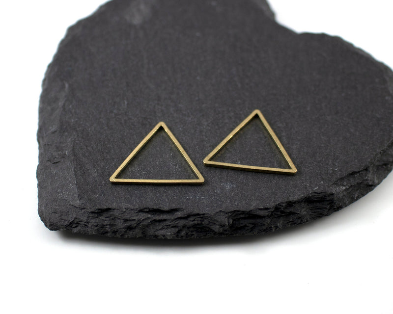 12 x Raw Brass Triangle Linking Rings, 24mm (C0574)